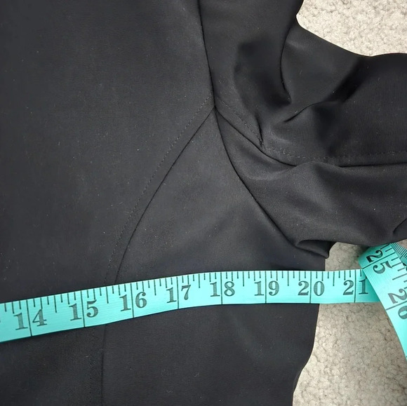 ANNE KLEIN midweight black trench with ribbed sweater collar and cuffs. Size M - Picture 15 of 16